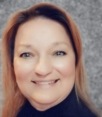 Corrine Clark headshot