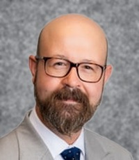 Erik J. Lindenberg headshot