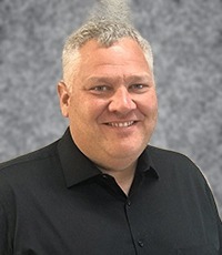 Pete Anderson headshot