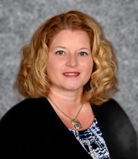 Teri Pastoor headshot